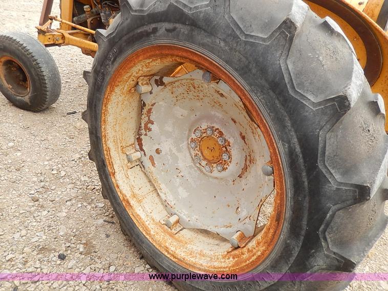 image for item I9279 1966 Massey-Ferguson 2135 Turf Special tractor