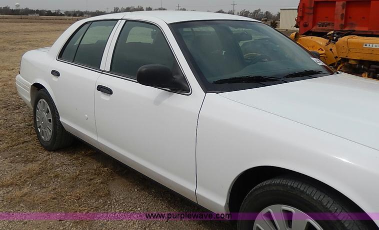 image for item I9280 2008 Ford Crown Victoria Police Interceptor