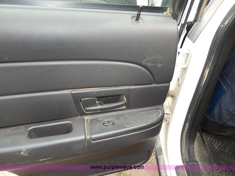 image for item I9280 2008 Ford Crown Victoria Police Interceptor