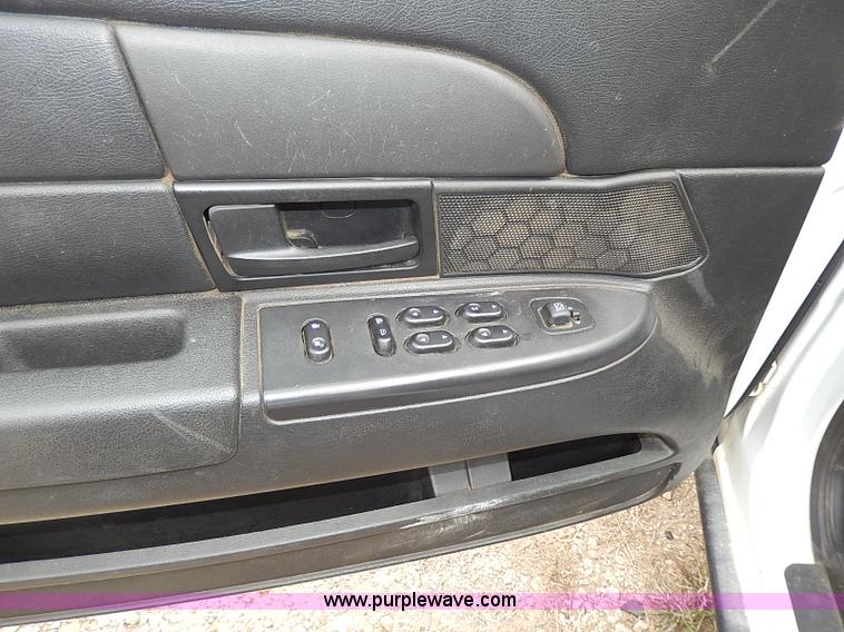 image for item I9280 2008 Ford Crown Victoria Police Interceptor