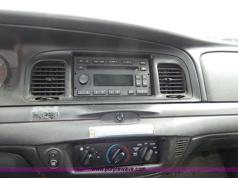 image for item I9280 2008 Ford Crown Victoria Police Interceptor