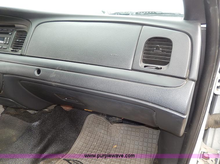 image for item I9280 2008 Ford Crown Victoria Police Interceptor