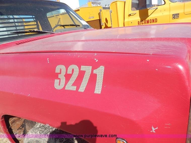 image for item I9306 1979 Chevrolet Scottsdale flatbed truck