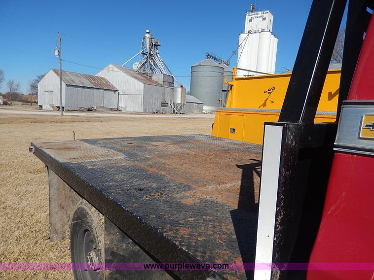 image for item I9306 1979 Chevrolet Scottsdale flatbed truck