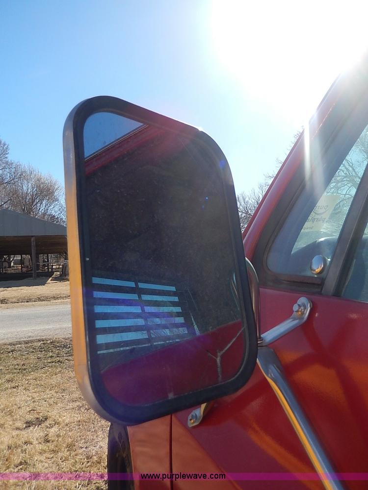 image for item I9306 1979 Chevrolet Scottsdale flatbed truck