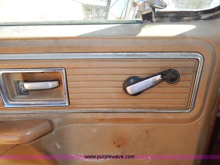 image for item I9306 1979 Chevrolet Scottsdale flatbed truck