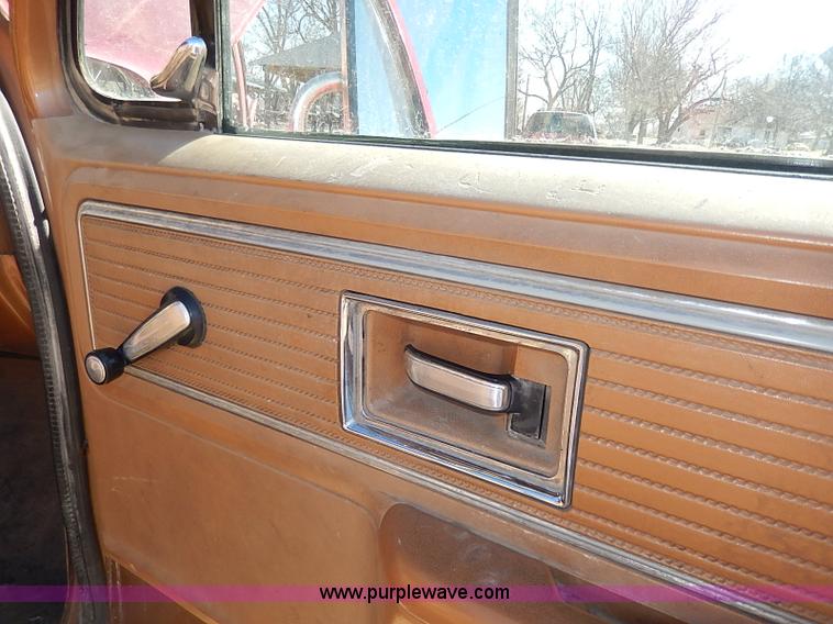 image for item I9306 1979 Chevrolet Scottsdale flatbed truck