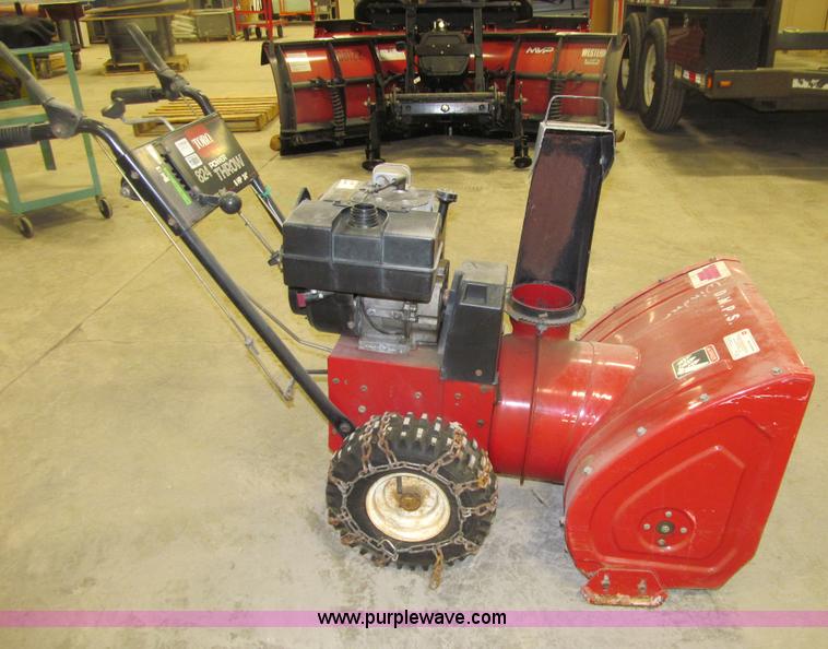 image for item R9149 Toro 824 self-propelled snow blower