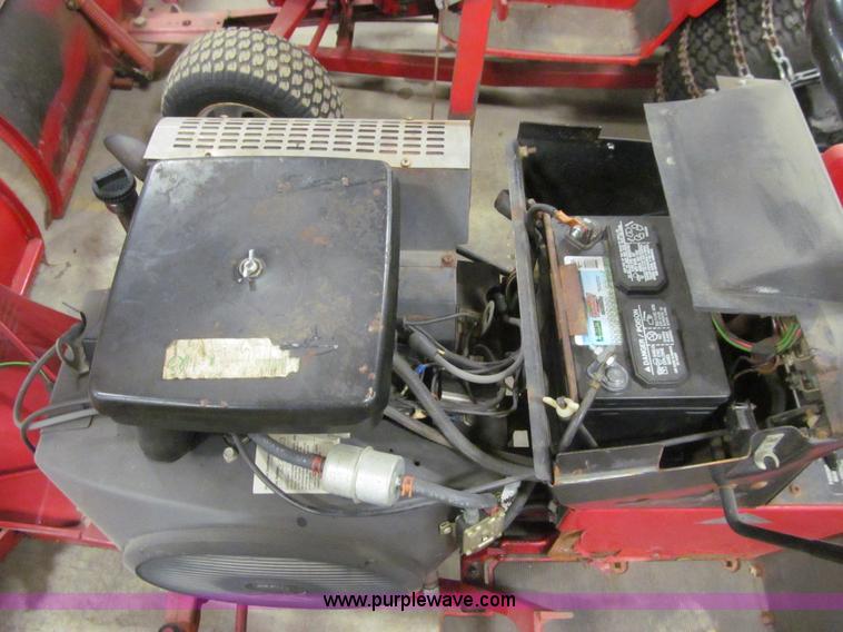 image for item R9163 Wheel Horse 520H garden tractor