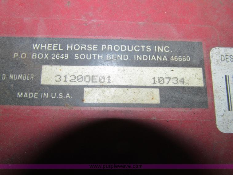 image for item R9163 Wheel Horse 520H garden tractor