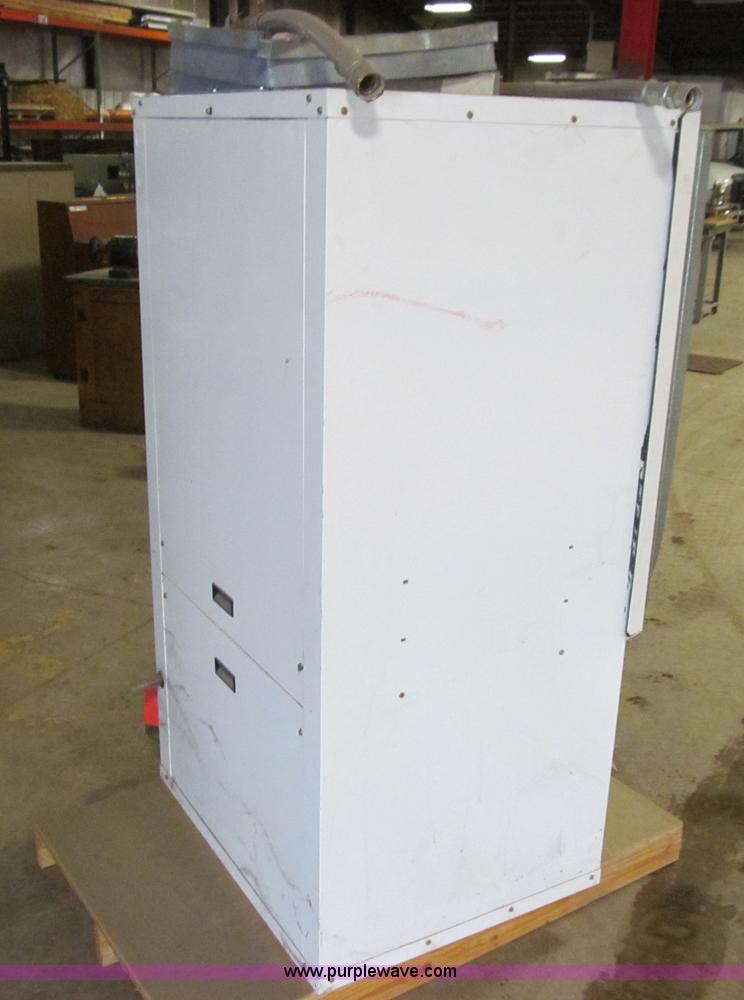 Premier water furnace in Des Moines, IA Item R9189 sold Purple Wave