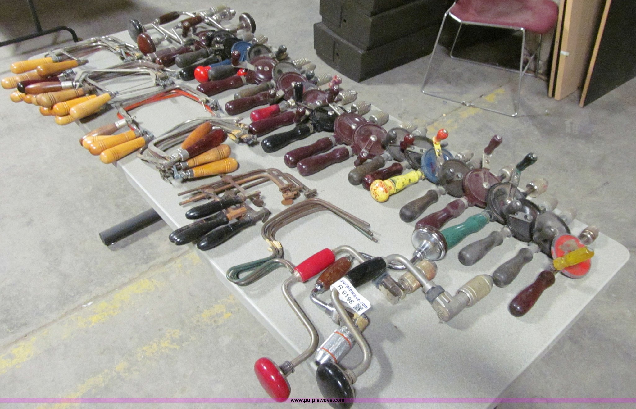 Wood working tools in Des Moines, IA Item R9198 sold Purple Wave