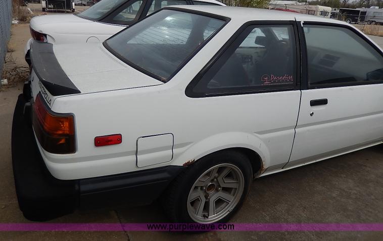 image for item H2601 1986 Toyota Corolla