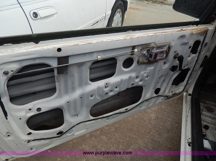 image for item H2601 1986 Toyota Corolla