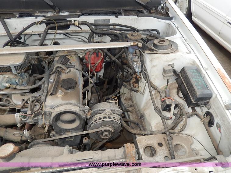 image for item H2601 1986 Toyota Corolla