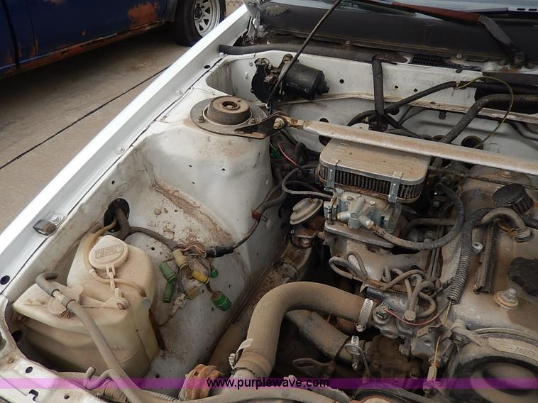 image for item H2601 1986 Toyota Corolla