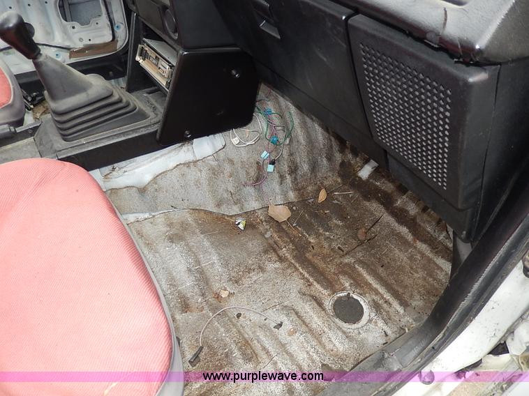 image for item H2601 1986 Toyota Corolla