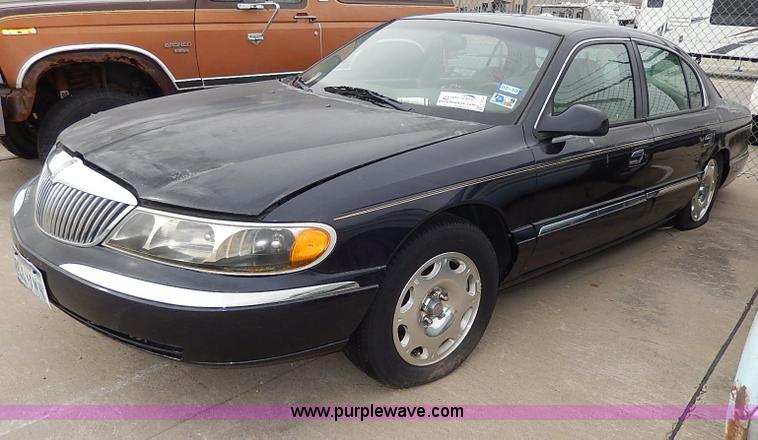 image for item H2604 1999 Lincoln Continental