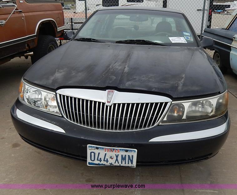 image for item H2604 1999 Lincoln Continental