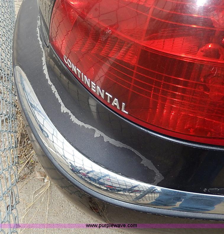 image for item H2604 1999 Lincoln Continental