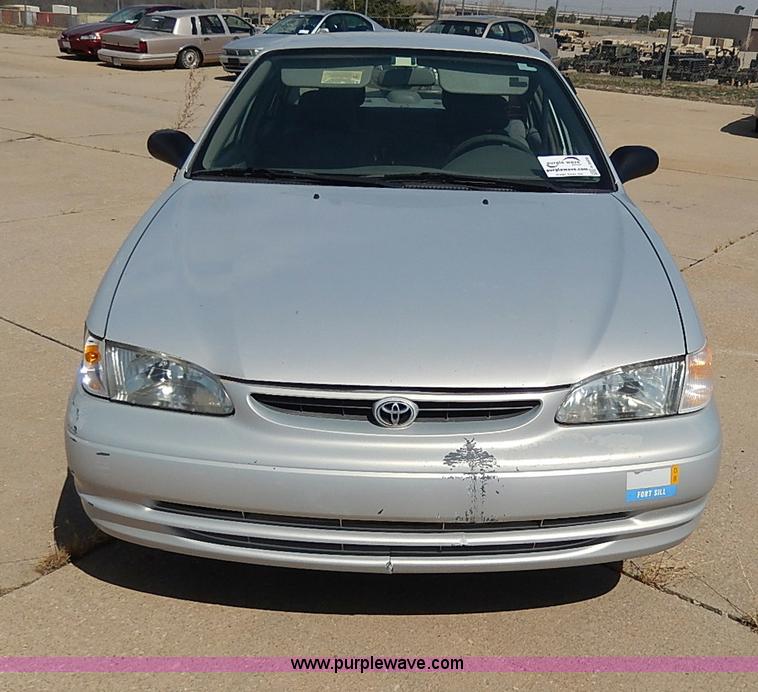 image for item H2605 2000 Toyota Corolla VE