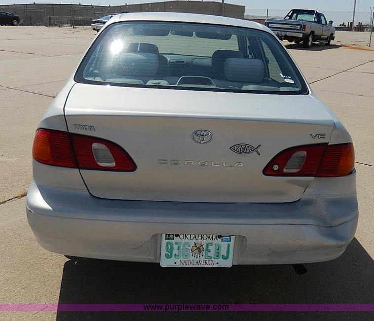 image for item H2605 2000 Toyota Corolla VE