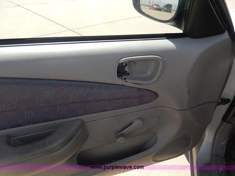 image for item H2605 2000 Toyota Corolla VE