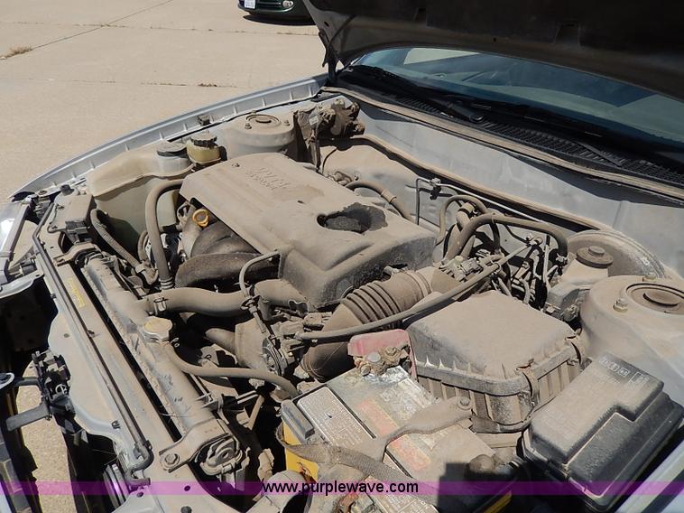 image for item H2605 2000 Toyota Corolla VE