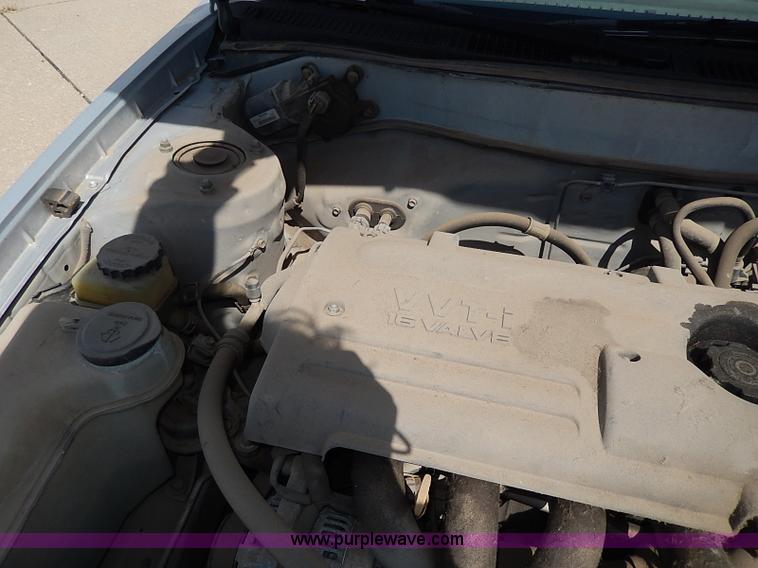 image for item H2605 2000 Toyota Corolla VE