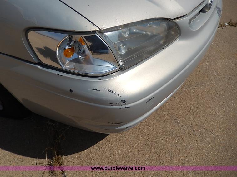 image for item H2605 2000 Toyota Corolla VE