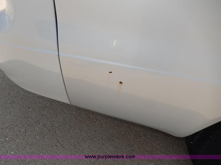 image for item H2605 2000 Toyota Corolla VE