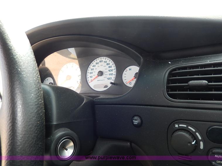 image for item H2606 1999 Dodge Intrepid ES