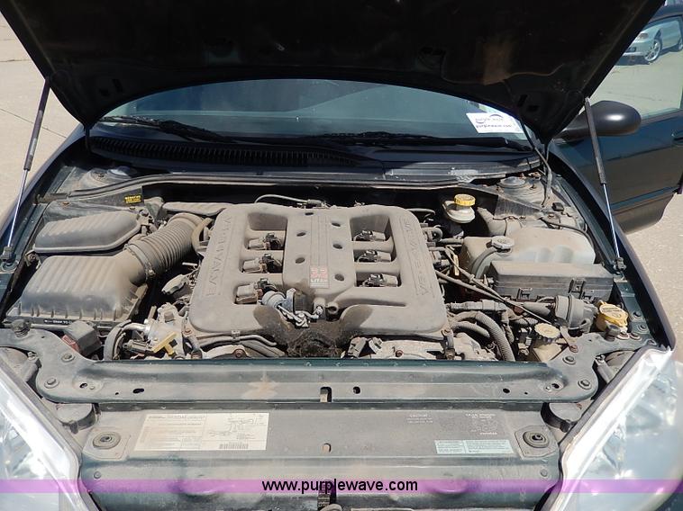 image for item H2606 1999 Dodge Intrepid ES