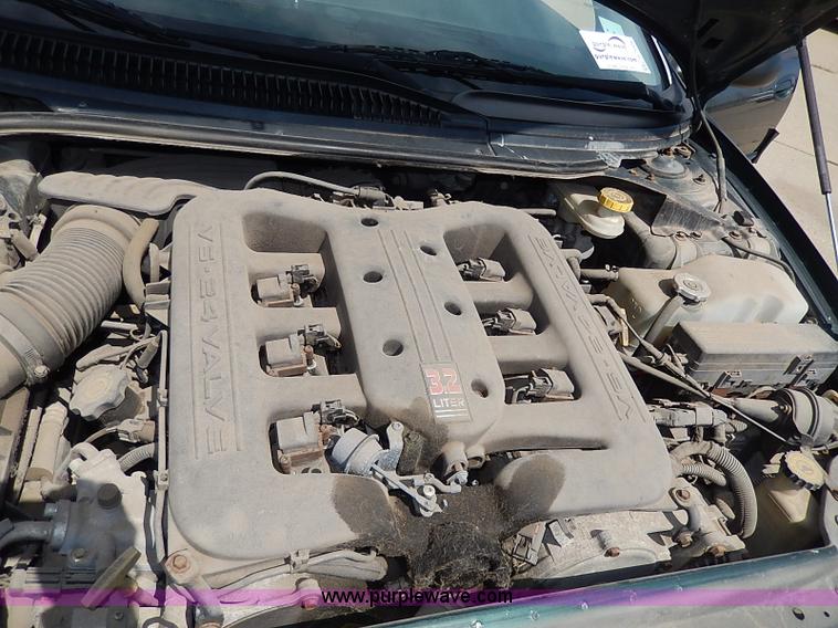 image for item H2606 1999 Dodge Intrepid ES