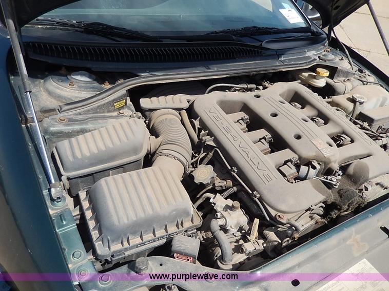 image for item H2606 1999 Dodge Intrepid ES