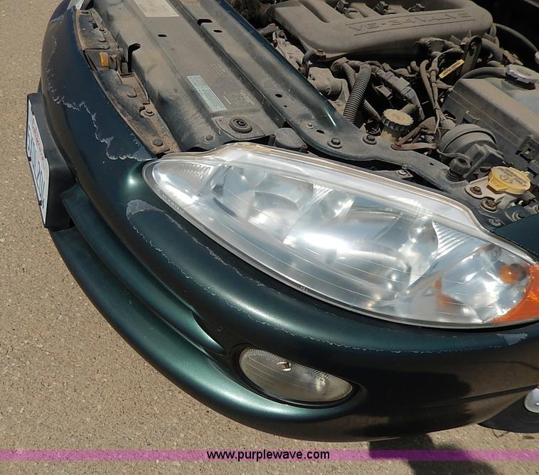 image for item H2606 1999 Dodge Intrepid ES