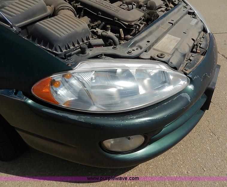 image for item H2606 1999 Dodge Intrepid ES