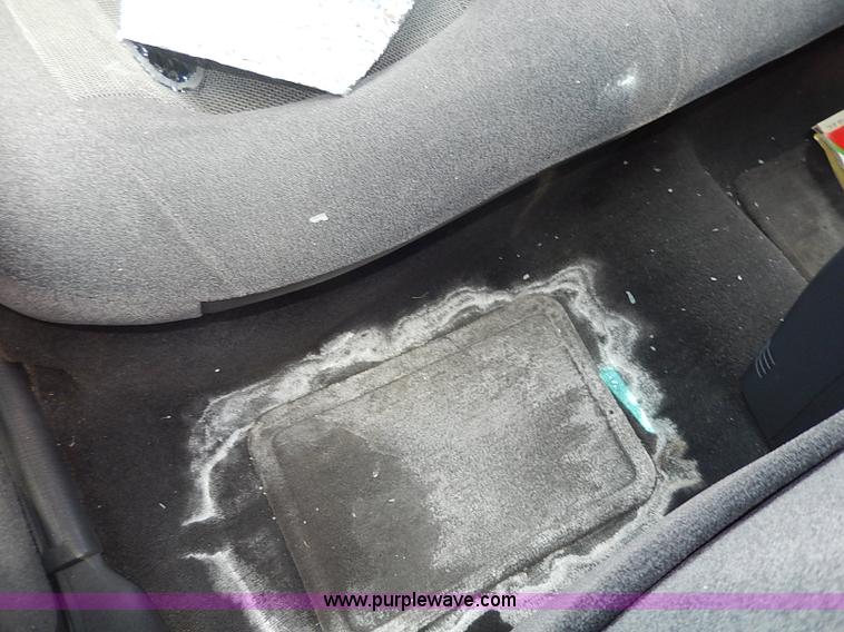 image for item H2606 1999 Dodge Intrepid ES