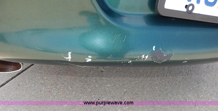 image for item H2606 1999 Dodge Intrepid ES