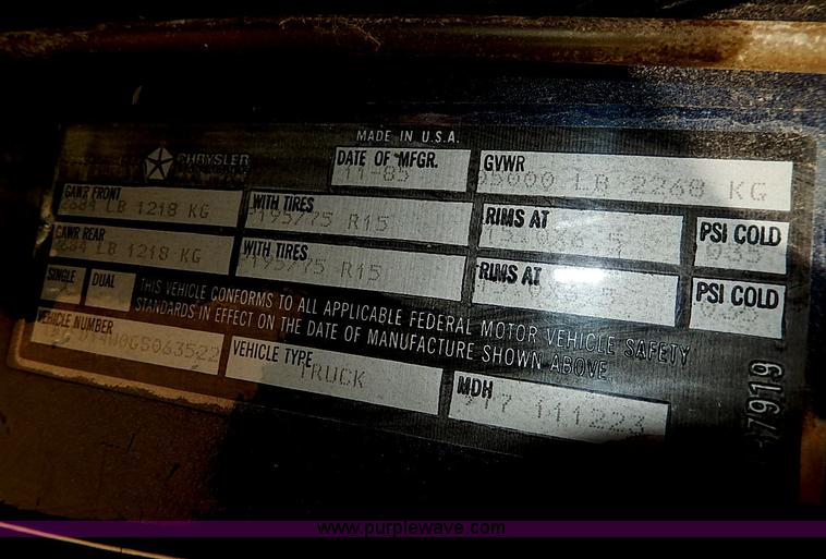 image for item H2607 1986 Dodge D150