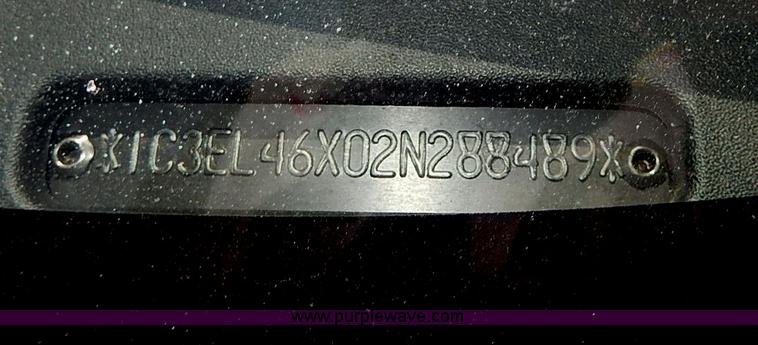 image for item H2609 2002 Chrysler Sebring LX