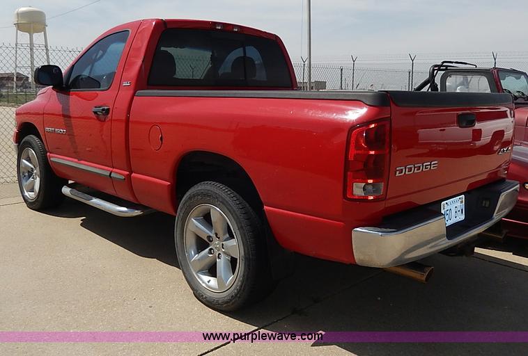 image for item H2610 2002 Dodge Ram 1500 SLT