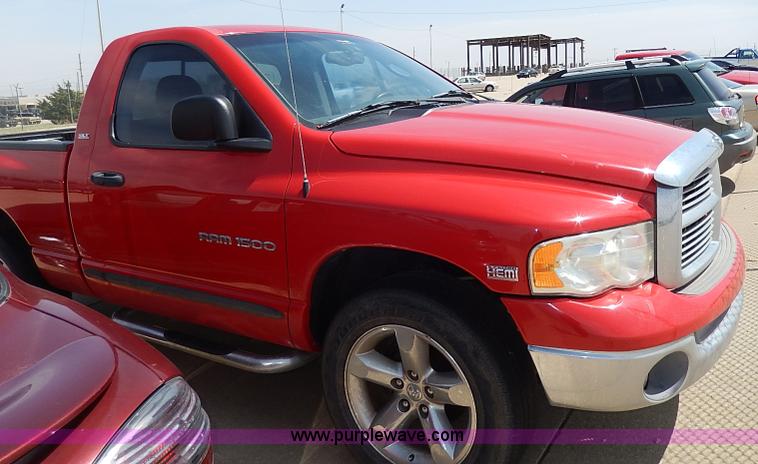 image for item H2610 2002 Dodge Ram 1500 SLT