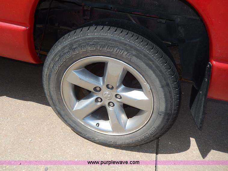 image for item H2610 2002 Dodge Ram 1500 SLT