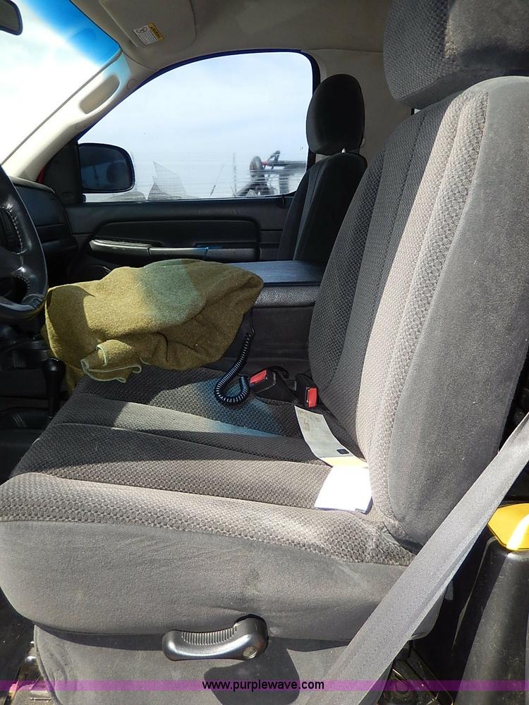 image for item H2610 2002 Dodge Ram 1500 SLT