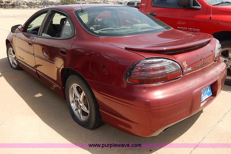 image for item H2611 2001 Pontiac Grand Prix GT
