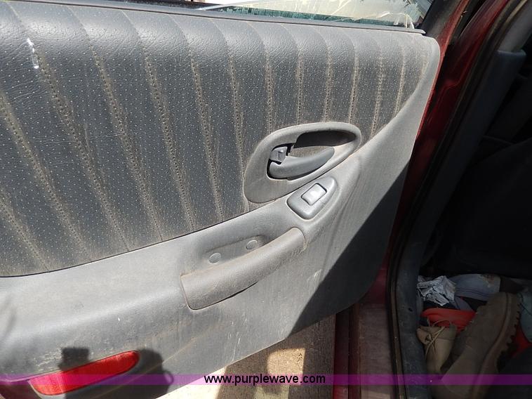 image for item H2611 2001 Pontiac Grand Prix GT