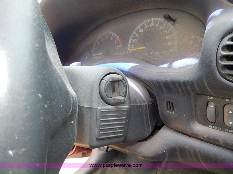 image for item H2611 2001 Pontiac Grand Prix GT