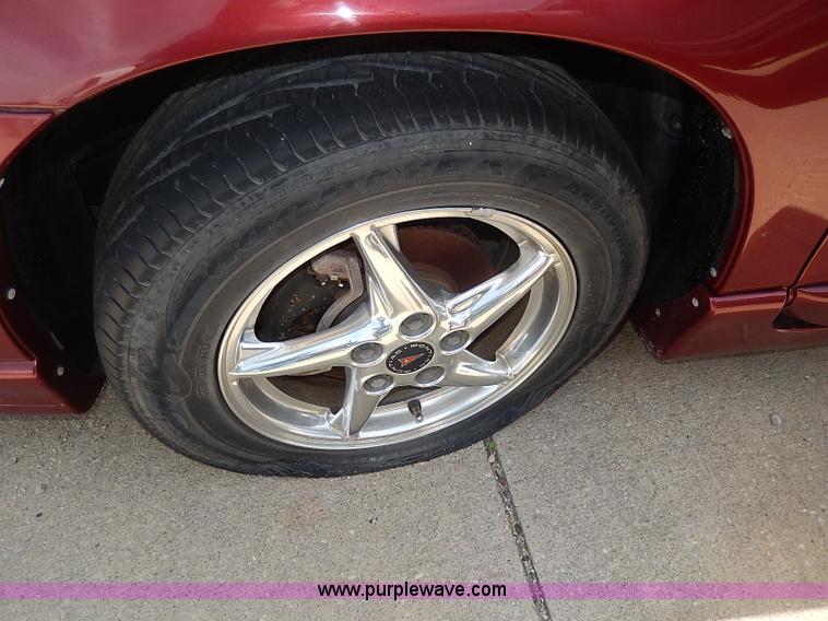 image for item H2611 2001 Pontiac Grand Prix GT