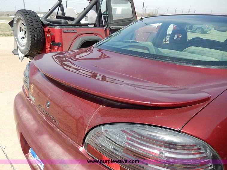 image for item H2611 2001 Pontiac Grand Prix GT